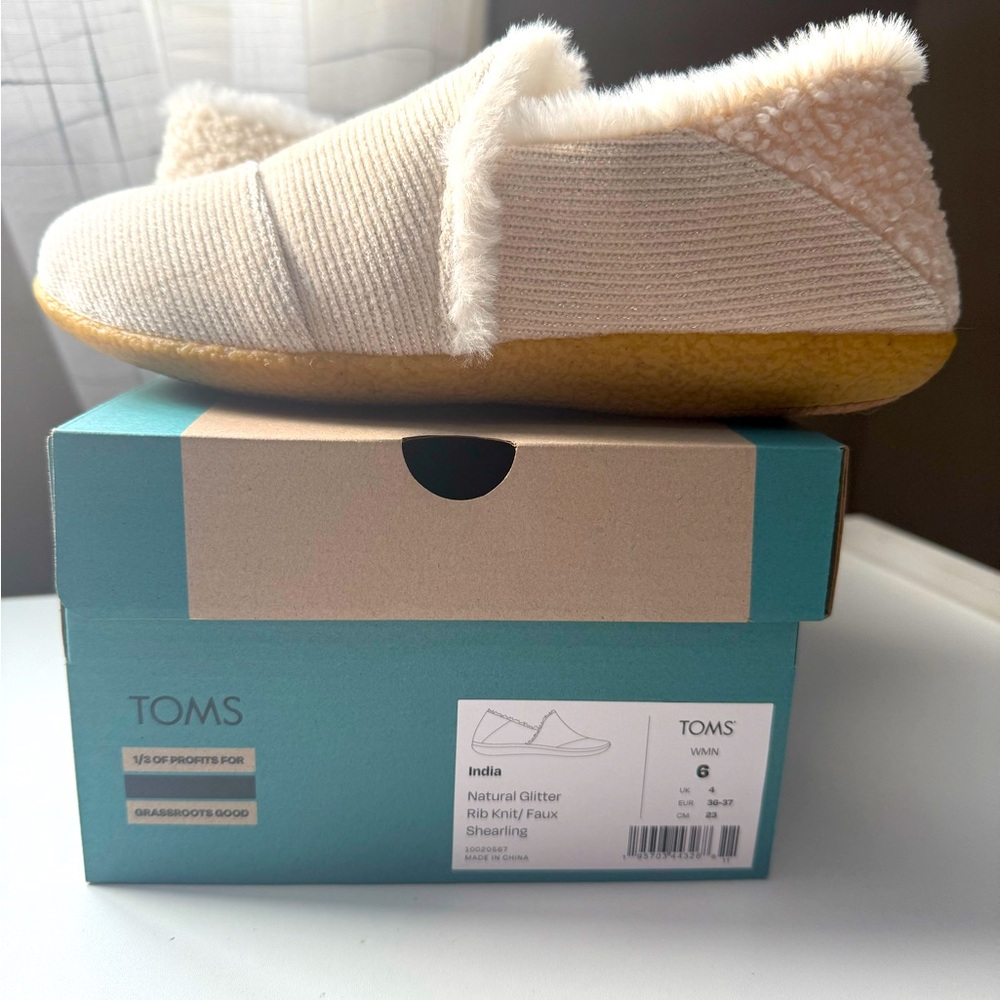 TOMS slippers, brand new, never worn. Cream colour. Size 6